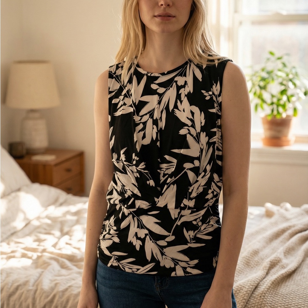 Cynthia Steffe Black & Cream Floral Twist-Waist Tank